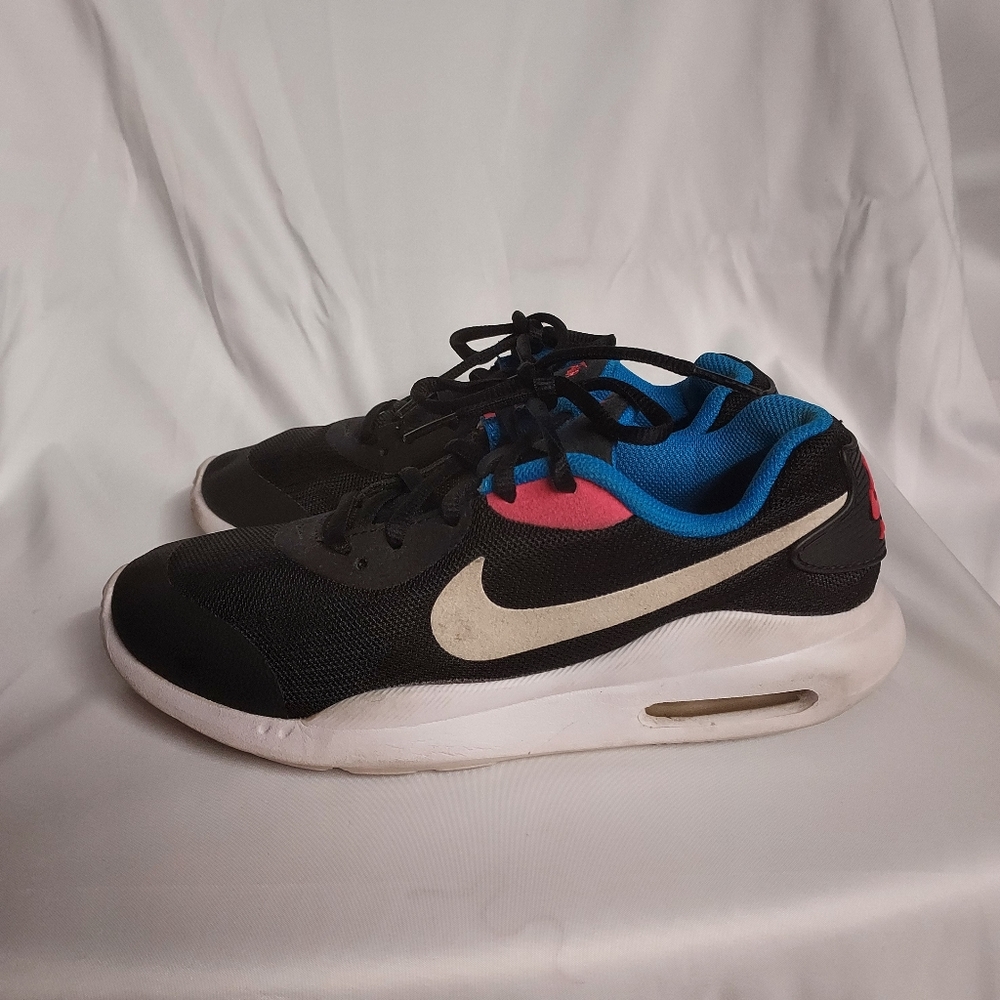Nike Air max oketo youth shoes 5Y